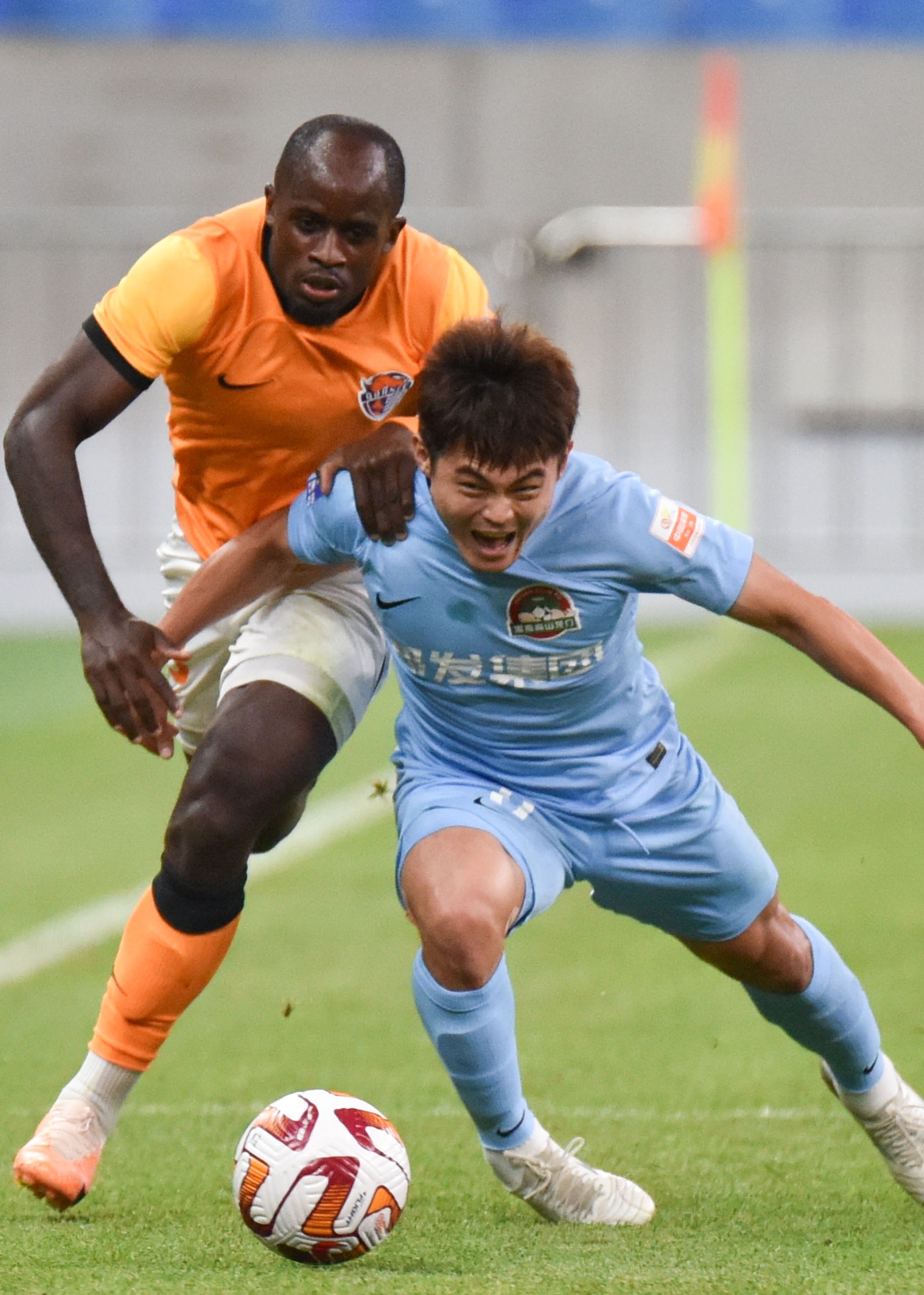 关于多特蒙德迎中超关键赛，今晚状态回暖，更衣室稳定，心理建设被强调的信息